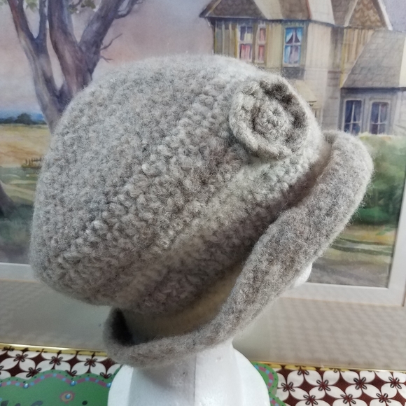 Women Wool Hat - Picture 2 of 11